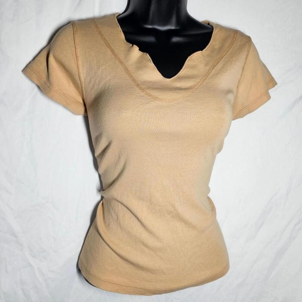 vintage y2k tan v neck stretchy cotton tee